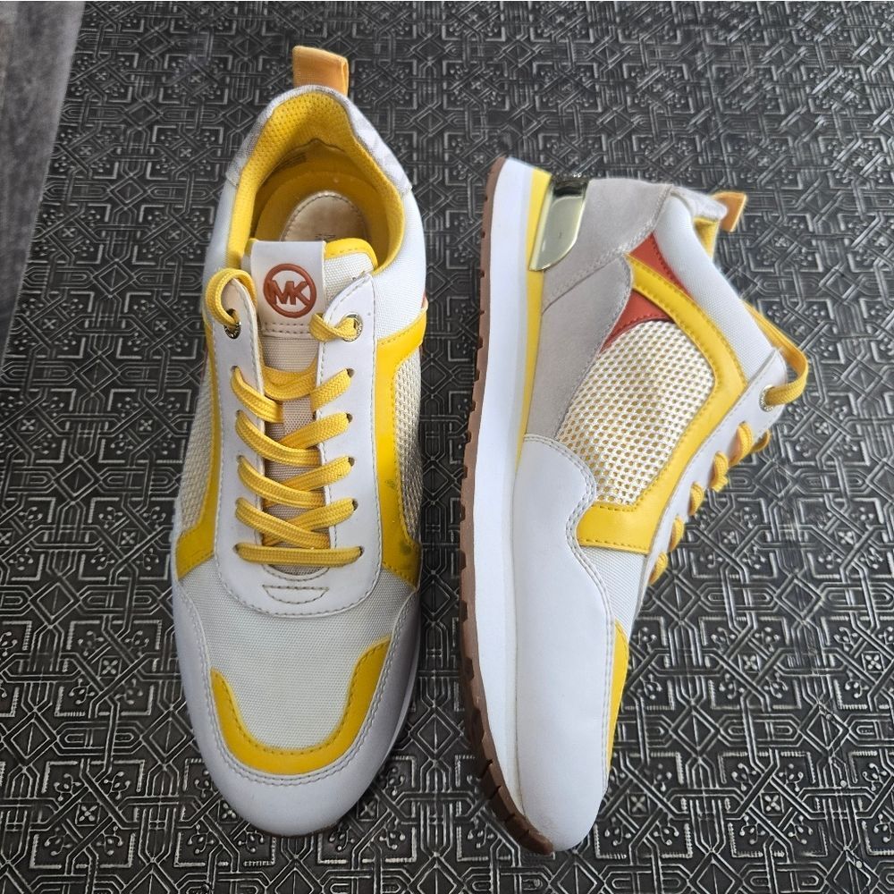 🐢 Michael Kors Wilma Trainer mixed-media sneakers in a white and Yellow Size 9